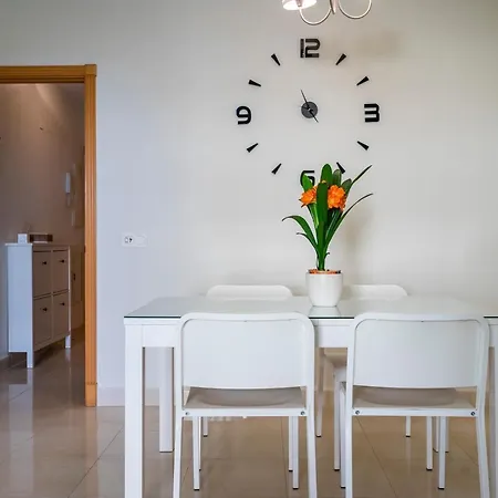 Playa Torrecilla Piscina Centro 2 * Нерха