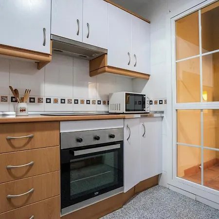 Playa Torrecilla Piscina Centro 2 *